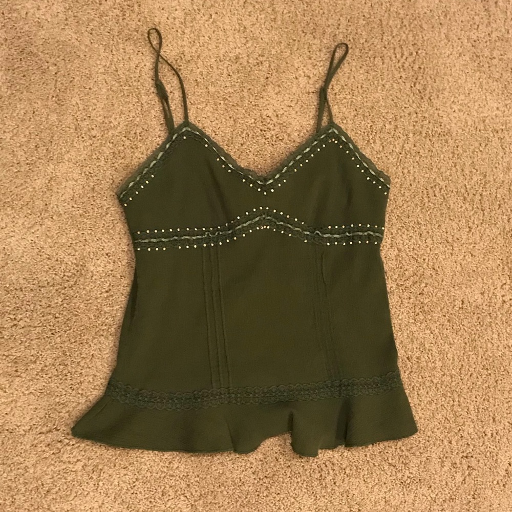 V-neck tank top